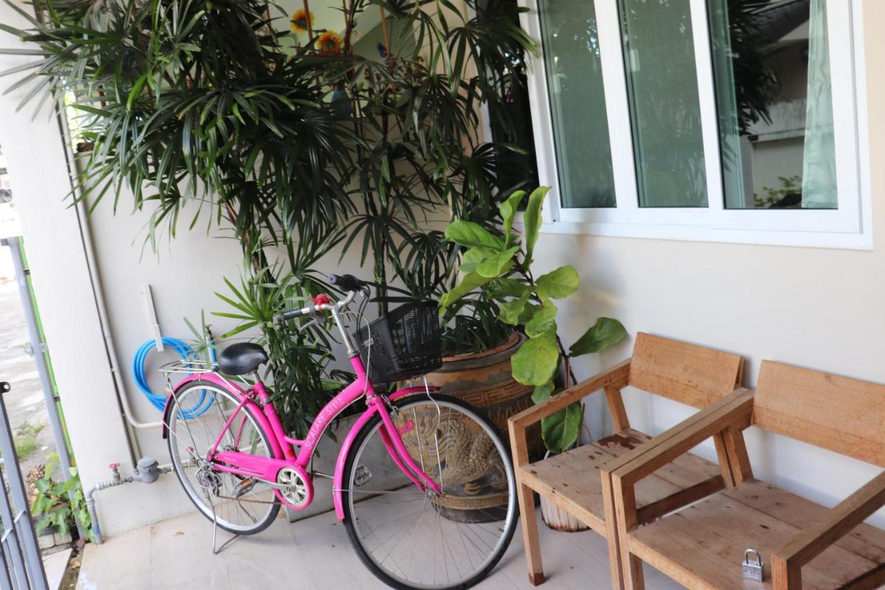 8Th House @ Center Of Chiangmai Old Town Apartment Chiang Mai Exterior foto