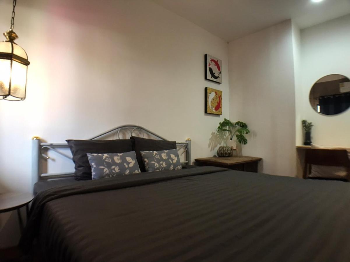 8Th House @ Center Of Chiangmai Old Town Apartment Chiang Mai Exterior foto