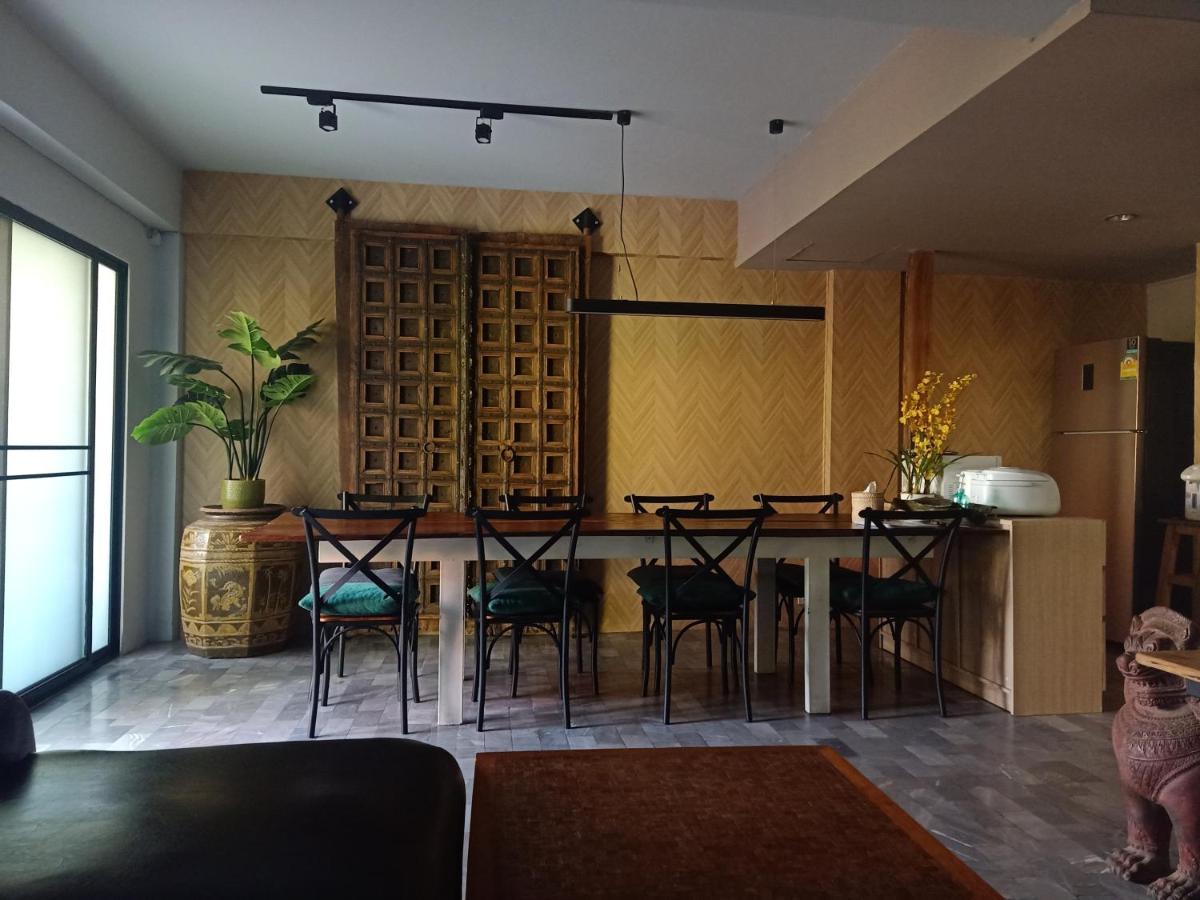 8Th House @ Center Of Chiangmai Old Town Apartment Chiang Mai Exterior foto