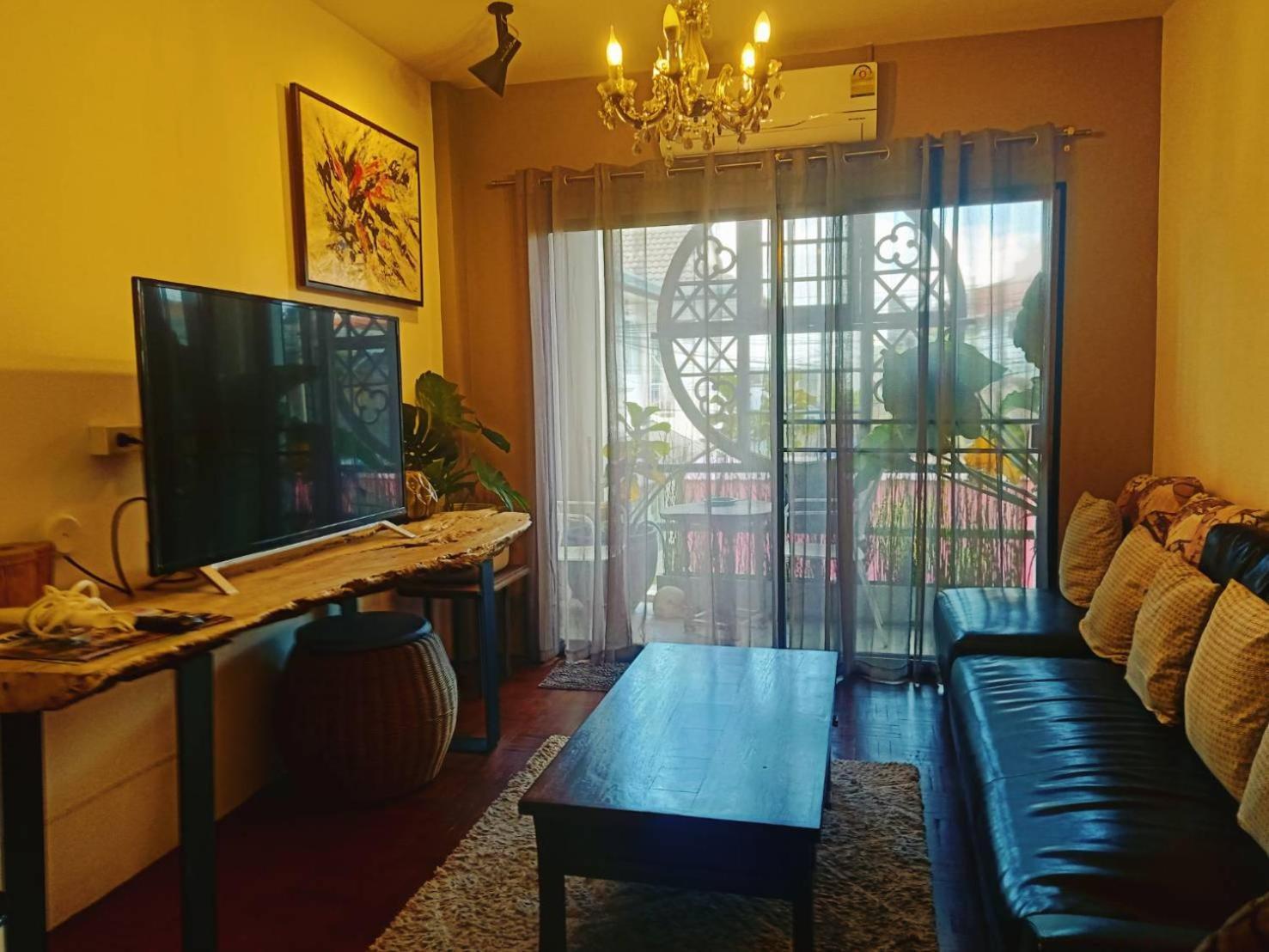 8Th House @ Center Of Chiangmai Old Town Apartment Chiang Mai Exterior foto