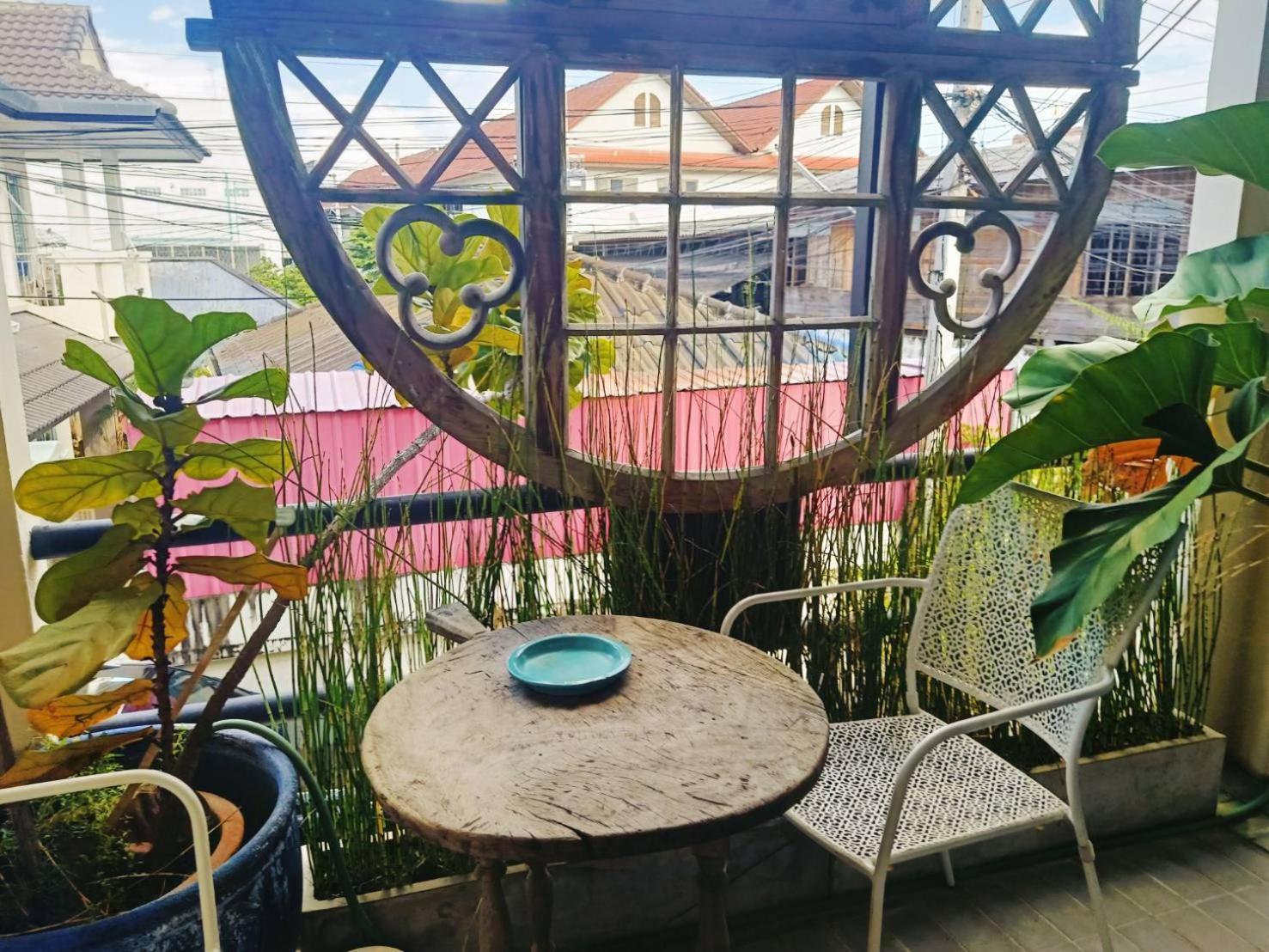 8Th House @ Center Of Chiangmai Old Town Apartment Chiang Mai Exterior foto